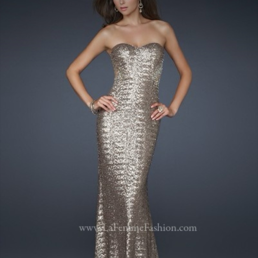 La Femme size 2 Gold Sequin Dress